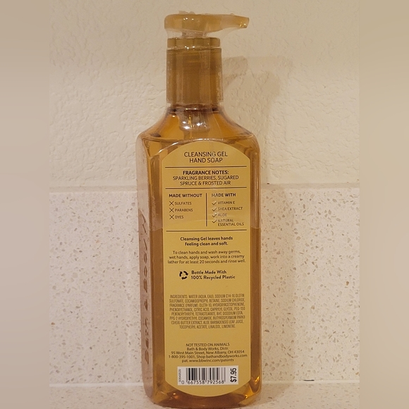 1 Bath & Body Works Golden Berry Mistletoe Cleansing Gel Hand Soap 8 oz New - Picture 3 of 4